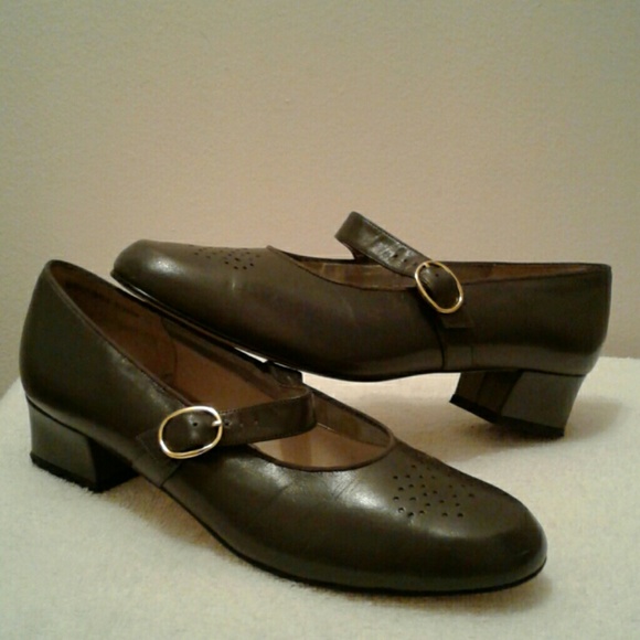 Shoes - Picture 1 of 1